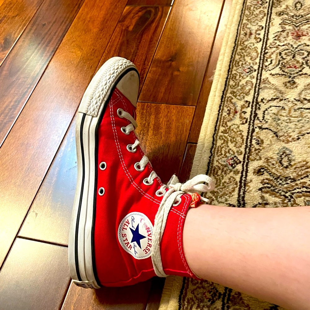 Converse - red - high top ♥️